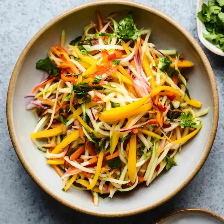 Grüner Thai Mangosalat